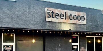 After $1.74 million in forgiven PPP loans, a luxury houseboat: questions follow four Livingston businesses